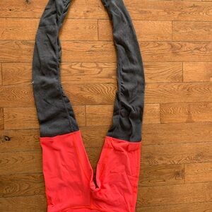 Goddess leggings gray and pink/orange